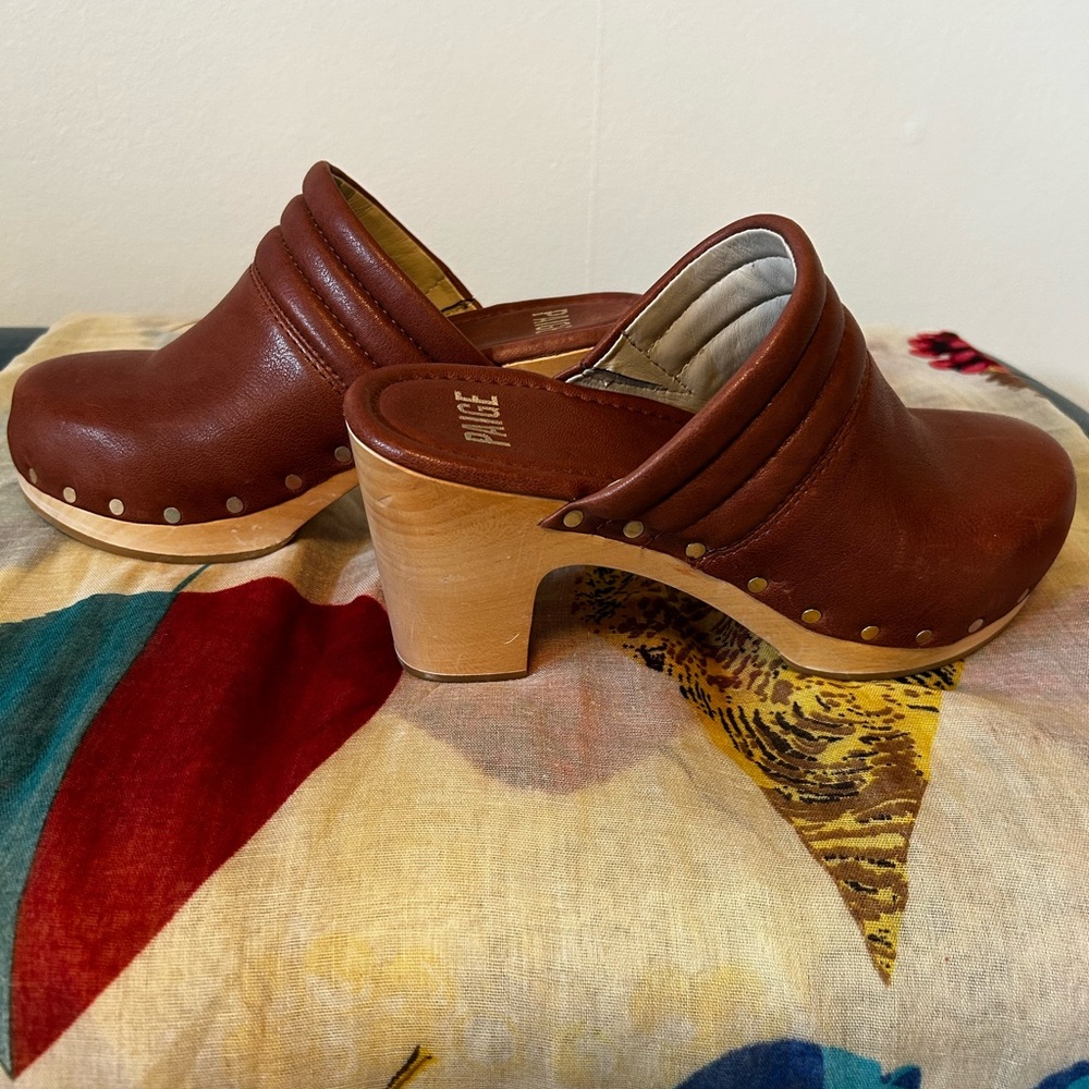 PAIGE Robbie- Whiskey Brown Leather Studded Clog Wooden Heel 7.5 - Picture 7 of 8